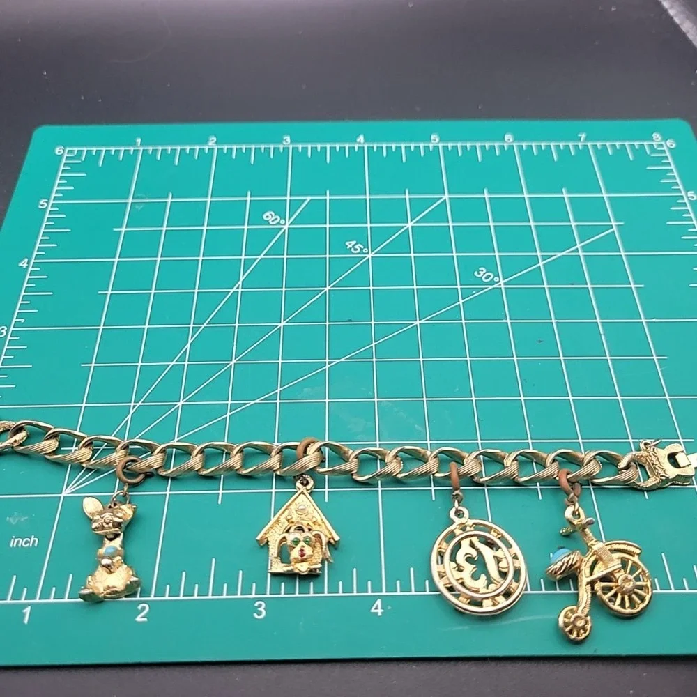 Vintage Gold Tone Multi Charm Bracelet Lucky 13 Dog Rabbit Bicycle 7.25in Kitsch